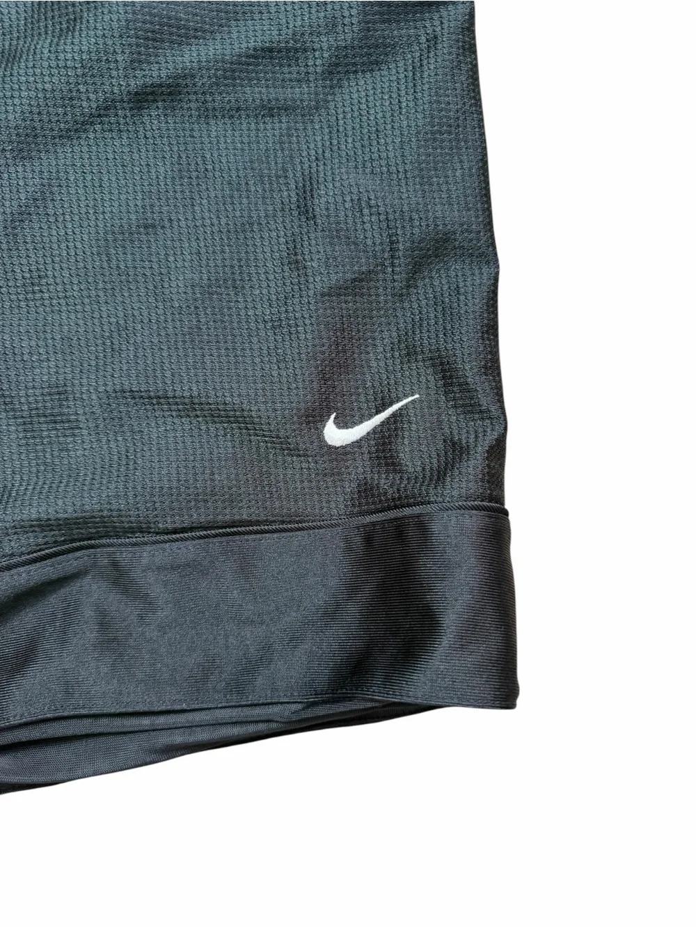Vintage Nike Y2K Men’s Medium Black Athletic Basketball‎ Training Shorts